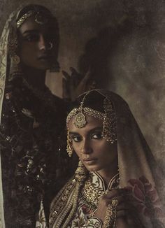 Bridal Asia, Giant Wall Art, New Photos Hd, Art Photography Portrait, Antique Jewelry Indian, Vintage Soul, Vintage Fashion Photography, Bridal Shoot, Pakistani Dress Design