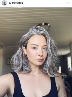 Gray Hair Hairstyles, Grey Hair Young, Gray Balayage, Silver Haired Beauties, Grey Hair Transformation, Gorgeous Gray Hair