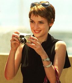 Winona Ryder Short Hair, Short Hair Pixie, Winona Mn, Winona Forever, Short Hair Pixie Cuts, Shot Hair Styles