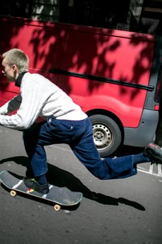 Japanese Minimalist Fashion, Skate Fashion, London Fashion Week Mens, Japanese Minimalist, Mens Inspiration, Skate Street, Skate Style, Fashion Media, Vintage Mens Fashion