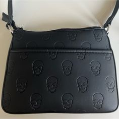 Mad Engine Skull Embroidered Handbag Skull Purse, Embroidered Handbag, Skull Head, Black Skulls, Betsey Johnson, Vegan Leather, Shoulder Bags, Bag Lady, Shoulder Bag