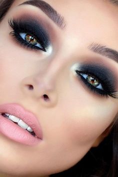 Machiaj Smokey Eyes, Smokey Eye Easy, Mekap Mata, Smoky Eyeshadow, Smokey Eye Tutorial, Smokey Eye Makeup Tutorial, Beauty Make-up, Makijaż Smokey Eye