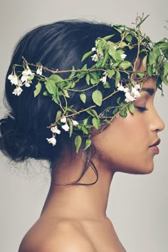 Flowers In Her Hair, Flower Headpiece, Foto Poses, Clint Eastwood, Portrait Inspiration, Floral Crown, 인물 사진, Reference Photos, Flower Crown