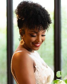 35 Chic Bridal Hairstyles for Short Hair – Inspire Your Dream Look Wedding Hair Natural African American, Naturally Curly Hair Updo For Black Women Wedding Hairstyles, Black Brides Hairstyles Updo, 4c Bridal Hairstyles, 4c Bridal Natural Hairstyles, Natural Hair Styles Wedding, Black Hairstyles Wedding, Wedding Hair Curly Down, Natural Wedding Hairstyles Black Bride