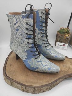 Victorian Boots, Ankle Boots, Suzani Boots, Kitten Heel, Women Boots, For Her, Lace Up Boots, Handmade, Everyday Boots, Genuine Leather #SuzaniBoots #LaceUpBoots #AnkleBoots #TapestryBoots #CustomBoots #victorian #ForHer #VictorianBoots #handmade #FestivalBoots Viking Shoes, Embroidery Boots, Festival Boots, Victorian Boots, Hippie Boots, Womens Booties, Fashion Cowboy Boots, Unique Boots, Everyday Boots