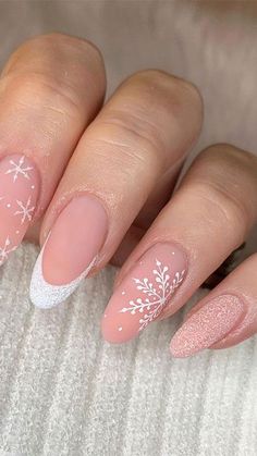 Discover 50+ Gorgeous Christmas Nails to Light Up Your Holidays 🎄💖! From Cute Christmas Nails to stunning Christmas Gel Nails, find inspiration for Her Nails this festive season. Explore December Nails with Red Christmas Nails, Festival Nails, and elegant Snowflake Nails. Whether you love Christmas Press On Nails or prefer Christmas Nails Easy, these ideas are perfect for every holiday vibe! ✨💅 Snow Flakes, Winter Nail, Pink Acrylic Nails, New Year's Nails