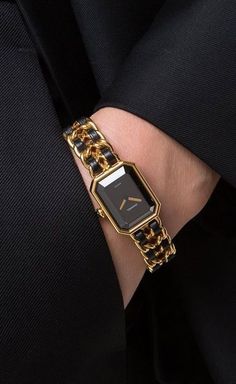 Chanel Pin, Chanel Watch, Black Gold Jewelry, Womens Watches Luxury, Chanel Vintage, Cheap Jewelry