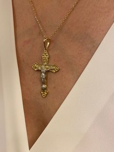 "ABOUT PRODUCT This 14K Solid Gold Cross necklace is beautifully designed and hand crafted with our associates to make this a special gift for your loved ones. Knowing the value of our customers, We prepare each piece with extra care and attention.  ITEM DETAILS Material: 14K Gold Approx:  5,8 grams with the chain. Only pendant is 4,2 grams. Available colors: Gold, Rose Gold, White Gold Available Sizes: 14\" to 20\" ✪ 14k Solid Gold ( Certification will be included with your order ) ✪Available 1 Cross Necklace Gold, Cute Gifts For Her, Zierlicher Ring, Stacked Necklaces, Solid Gold Necklace, Gold Cross Necklace, Modern Necklaces, Unique Gifts For Her, Rose Gold White