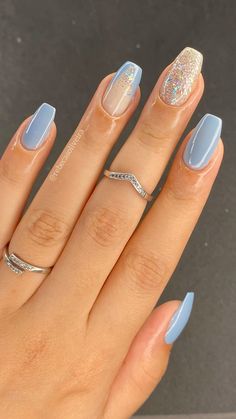 Unhas azuis Cute Blue Nail Ideas, Cute Blue Nails, Light Blue Nails, Gel Nails Diy, Girly Acrylic Nails, Minimal Nails, Vibrant Nails, Girls Nails, How To Make Hair