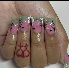 Spice Girls Aesthetic, Nails 3d Art, Pink Red Nails, Black Nail Tech, Duck Nail, Flared Nails, Flare Nails, Junk Nails, Green Nail Art