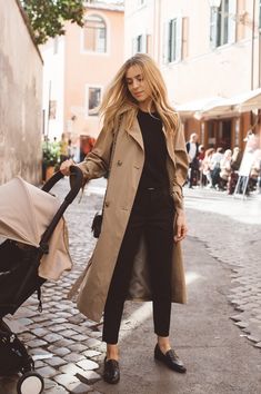 Female Lawyer Fashion, Kasia Tusk, Work Outfits Frauen, Winter Mode Outfits, Pijamas Women, Daily Moments, Lawyer Fashion, Lawyer Outfit