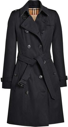 Burberry The Chelsea Heritage Trench Coat Fall Trench Coats For Women, Burberry Chelsea Trench Coat, Womens Trench Coat, Womens Trench Coat Outfit, Trench Coat Black Outfit, Rain Coat Outfit, Black Trench Coat, Black Trench Coat Outfit, Rain Coat