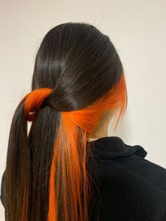 Black Hair Orange Peekaboo, Dark Hair With Orange Money Piece, Black And Neon Orange Hair, Black Hair With Orange Peekaboo, Dark Hair With Orange Underneath, Burnt Orange Peekaboo Hair, Brown Hair With Orange Peekaboo, Orange Underdye Hair