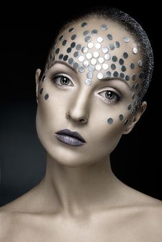 Makeup Looks Images, Extreme Makeup Looks, Futuristic Halloween, Textured Makeup, Wicked Makeup, Spring Makeup Looks, Extreme Makeup, Sparkly Makeup, High Fashion Makeup