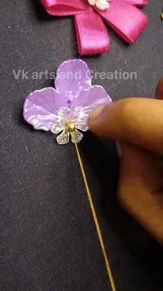 Brooches Blouse Design Tutorial, Brooch Work Blouse Design, Brooches Blouse Design, Work On Blouse, Bead Embroidery Tutorial, Embroidery Tutorial, Blouse Work Designs, Embroidery Tutorials, Bead Embroidery