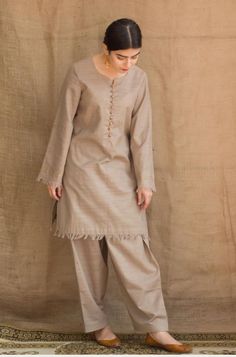 Pin by Aneesaalam on Designer OUTFITS | Stylish dress book, Trendy shirt designs, Stylish short dresses Kurta Style, Dress Book, Trendy Shirt Designs, Casual Indian Fashion, Pakistani Dresses Casual