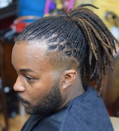 Tiny Locs into Ponytail Ponytail Men, Stud Hairstyles, Ponytail Hairstyles For Men, Mens Ponytail Hairstyles, Man Ponytail