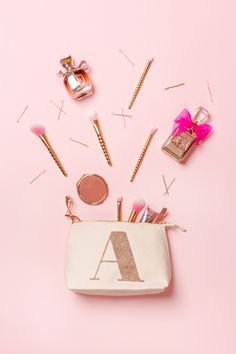 Rose Gold Initial, Makeup Wallpapers, Personalized Cosmetic Bags, Photography Bags, Personalized Makeup Bags, Canvas Makeup Bag, Cosmetics Photography, Photography Product, Beauty Products Photography