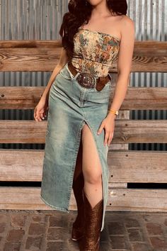 Country Glam, Casual Denim Skirt, Cargo Pants Outfits, Carpet Outfits, Red Carpet Outfits, Green Cargo Pants, Style Mistakes, Fashion Mistakes