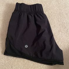 New Without Tags Lululemon Reversible Athleisure Running Short (One Side Is Gray, One Is Black) Size 2 Unfortunately Do Not Fit Retail $68 Lululemon Fits, Thrift Ideas, Black Running Shorts, Lululemon Running Shorts, Bday Gift, Shorts Lululemon, Gift Inspo, Running Short, Lululemon Shorts