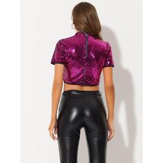 This cropped top features beautiful shining sequins that will shine when you are at the party and they can create a beautiful sparkle in the stage lights of dance and chorus performances. Occasion: Perfect for party/Halloween/Christmas Bachelorette Party/Dating/Dancing/Clubwear/Evening party/Club/Attend/Cockta. This style of shirt is very dazzling, whether it is walking in the street under the sun, or sitting under the neon lights can reflect a different charm. Trendy Short Sleeve Crop Top For Parties, Glamorous Shimmer Tops For Club, Glamorous Club Tops With Shimmer, Pink Cropped Top For Night Out, Glamorous Sequined Crop Top For Club, Disco Shimmer Tops For Club, Party Crop Top T-shirt, Shimmer Tops For Club And Party Season, Cropped Tops For Club And Party Season