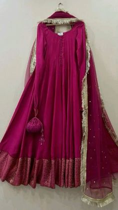 Simple Dress Casual, Pakistani Fashion Party Wear, Pakistani Fancy Dresses, Pakistani Dresses Casual, Desi Fashion Casual, Fancy Dresses Long, Simple Pakistani Dresses, Designer Dresses Casual, Boutique Dress Designs