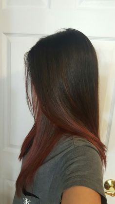 Balayage highlight and long haircut // hair | cut | style | layered | face framing layers | colormelt | red | brunette Red Brunette, Long Haircut, Framing Layers, Face Framing Layers, Color Melting, Balayage Highlights, Face Framing, Long Hair Cuts, Hair Cut