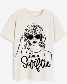 a white t - shirt with the words i'm a souffle on it