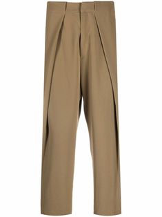 Imagine slipping into something effortlessly chic that feels as smooth as your morning latte - that's these pants for you. Crafted with precision and a touch of luxurious simplicity, they're perfect for those who appreciate style without compromising comfort. Whether you're strolling through your day or making an entrance, these pants have got your back. Color: Taupe Size: 48 Made in: Italy Composition: 100% Viscose Season: SS22 Department: Men Section: Clothing Family: Pants | Balmain Men's Sid Balmain Clothing, Crepe Pants, Balmain Men, Shoulder Shirts, Viscose Fabric, Dress Pant, Cropped Trousers, Emilio Pucci, Denim Pant