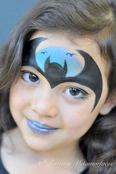 Bat Face Paint, Batman Face Paint, Batman Makeup, Superhero Face Painting, Easy Halloween Face Painting, Batman Face, Halloween Makeup For Kids, Maquillage Halloween Simple