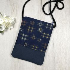 This cell phone bag has the right size for you to go shopping, to the gym or for a walk with your cell phone, ID card, keys and small things. There is a zipper on the top to keep things safe.Material: high quality canvas, cotton fabric, zipperDimension: 19.5cm x 15cm (7-3/4" x 5-7/8")Strap: 140cm (55")Inside: with cotton inner liningProduction time: about 3-4 working days (excluding holidays), shipped within two days after completion. ★other information--Kindly pls be noted that the fabric and l Casual Rectangular Phone Bag For Daily Use, Casual Rectangular Phone Bag For School, Portable Blue Phone Bag For Everyday Use, Square Travel Phone Bag With Cell Phone Pocket, Casual Blue Phone Bag With Cell Phone Pocket, Functional Blue Bag For Gift, Travel Square Phone Bag With Cell Phone Pocket, Rectangular Blue Phone Bag For Daily Use, Functional Rectangular Portable Phone Bag