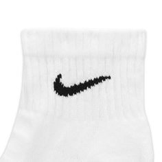 The Nike Everyday Cushioned Quarter Socks feature a ribbed arch band for a snug fit for everyday adventures. The thick terry sole provides comfort and impact absorption for your workouts, and the sweat-wicking fabric keeps your feet dry and comfortable. The straightforward Nike Swoosh on the upper adds a sporty look. Quarter design covers ankle. Dri-FIT technology keeps your feet dry. Reinforced heel and toe for durability. Arch compression offers a snug, breathable fit. Fabric: 71% cotton, 26% Nike Ankle Socks, Nike Crew Socks, Nike Socks, No Show Socks, Sporty Look, Ankle Socks, White Nikes, 6 Pack, Cristiano Ronaldo