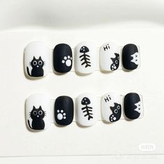 Dark Grunge Nail Ideas, Plant Nail Ideas, Cute Cat Nail Art, Nail Art Emo, Fake Nails Ideas, Genshin Nails, Anime Nail Art, Make Nail Art, Cat Nail Designs