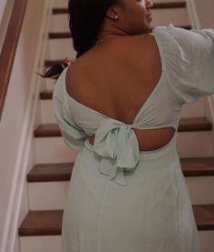 This backless dress is giving me life this summer! I'm all about feeling the sunshine on my skin and turning heads wherever I go. The breezy and chic design is perfect for any occasion, from a beach day to a night out with the girls. #backlessdress #summerstyle #trendyfashion #openbackdress #vacationoutfit #springoutfit #midsizestyle Neutral Dress, Midsize Style, Summer Glow, Open Back Dresses, Summer Heat, Fall Style, My Skin, The Sunshine