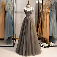 Grey Evening Dresses, Corset Dress Prom, Evening Dress Floor Length, Vintage Prom, Beaded Tulle, Prom Dresses Vintage, فستان سهرة, Tulle Prom Dress, Formal Dresses Prom