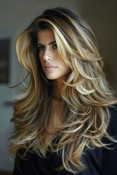 Layered Long Hairstyles, Greek Hairstyles, Rambut Brunette, Blonde Hair Transformations, Butterfly Haircut, Textured Haircut, Hair Mistakes, Rapunzel Hair, Hairstyles Women