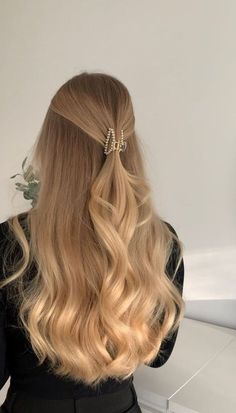 Hairstyle Examples, Blonde Hair Inspiration, Peinados Fáciles Para Cabello Corto, Long Blonde, Easy Hairstyles For Long Hair, Long Blonde Hair, Homecoming Hairstyles, Aesthetic Hair, Hairstyles Haircuts