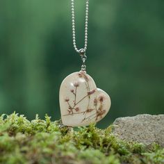 Pendant - heart,  flowers, pearl resin White Heart Charm Necklace Gift, White Heart-shaped Necklace As A Gift For Her, Valentine's Day Flower Pendant Necklace Keepsake, White Heart Shaped Necklace For Her, Valentine's Day Keepsake Necklace With Flower Pendant, Resin Heart Charm Pendant Jewelry, White Heart-shaped Jewelry With Flower Charm, Heart Pendant Jewelry With Flower Charm Gift, Heart Pendant Necklace With Pressed Flowers For Gift