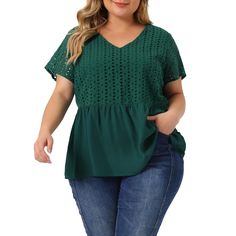 Agnes Orinda is a plus-size brand inspired by the needs of its customers. It can suit you on various occasions, showing your curves through appropriate tailoring, and the comfortable fabric allows you to enjoy a pleasant experience. Women's short sleeves are a stylish and comfortable option. It features contrasting colors, a V-neck, an elasticated back, and short sleeves, combining fashion and functionality. Whether for everyday wear or casual gatherings, this shirt can make you exude confidence Short Sleeve Blouses, Exude Confidence, Perfect Curves, Plus Size Brands, Flannel Women, Plus Size Shorts, Body Shape, Long Sleeve Casual, Short Sleeve Blouse