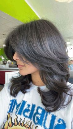 Layered Hairstyles Medium, Shortish Hair, Hairstyles Medium Length, Layered Haircuts For Medium Hair, Layered Hairstyles, Haircuts For Wavy Hair, Extensions Hair, Trendy Hairstyle