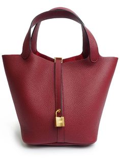 Gender: Women Brand: HERMES Product Name: Picotin Rock 22 Clemence Gold Hardware Tote Bag Rouge Bags Alora Code: 37052690 Color: red Composition: Leather Origin: France Features: Leather Handles Lock closure Designer Style ID H060991CC55 Luxe Fashion, Leather Handles, Designer Style, Bags Designer Fashion, Hand Bags, Exclusive Bag, Beautiful Packaging, Tote Backpack, Handbag Backpack