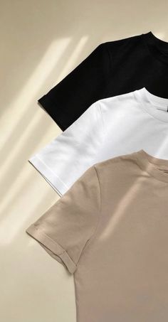 Layflat Photography Clothes, Neutral Tshirts, Clothing Product Shots, Product Shoot Ideas Clothing, T Shirt Flat Lay, Neutral Shirts, Minimalist Clothing Brands, Apparel Photography