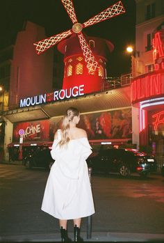 film photo of blonde haired girl in front of moulin rouge sign in paris aesthetic 
fashion Moulan Rouge, Paris Night Aesthetic, Blonde Haired Girl, In Paris Aesthetic, Paris Mood Board, Paris In May, Dream Photos