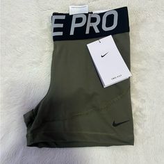 No Flaws Size - S Nwt Perfect Condition Nike Pro Shorts Green, Army Green Nikes, Running Outfits, Clothing Finds, Nike Pro Shorts, Clothing Pieces, Nike Green, Running Clothes, Back To School Outfits