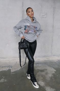 Streetwear Outfit Ideas, Leather Pants Outfit, Looks Street Style, Looks Black, Streetwear Fashion Women, Fashion Mode, Looks Style, Lookbook Outfits