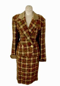 Christian Dior Tweed Multicolor Skirt Suit. Condition is good Approximate Measurements Jacket houlders - 17” Underarms - 20” Waist - 18” across Sleeves - 23” Length - 23” Skirt Waist - 14.5” across Hips - 19.5” across Length - 23.5” Skirt Suit Aesthetic, Vintage Formal Fall Skirt Suit, Tweed Skirt Suit For Business In Fall, Vintage Tweed Skirt Suit For Formal Occasions, Dior Skirt, Womens Tweed, Multicolor Skirt, Tweed Suits, Wool Skirts