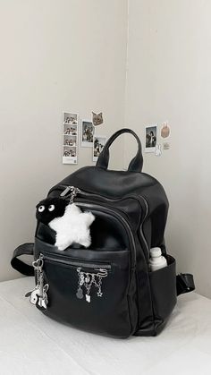 Mochila Kpop, Aesthetic Purse, Stylish School Bags, School Bag Essentials, Aesthetic Backpack, Kawaii Bags, Decorated Bags