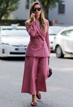 Miroslava Duma street style from fashion week wearing pink suit Mira Duma, Miroslava Duma, Modieuze Outfits, Mode Inspo, Suit Fashion, Fashion Mode, Style Chic