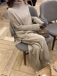 Wide Legs Pants, Celana Fashion, Split Sweater, Stile Hijab, Straight Clothes, Knitted Suit, Winter Stil, Modest Clothing