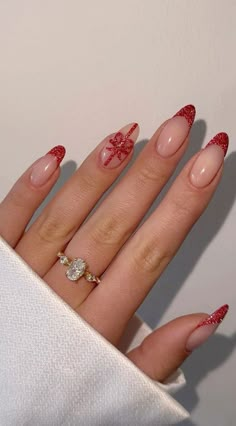 Red Nails Glitter, Red Christmas Nails, Holiday Nail Designs, Christmas Nails Easy, Christmas Nails Acrylic, Festival Nails, Xmas Nails, Christmas Nail Designs, Dream Nails